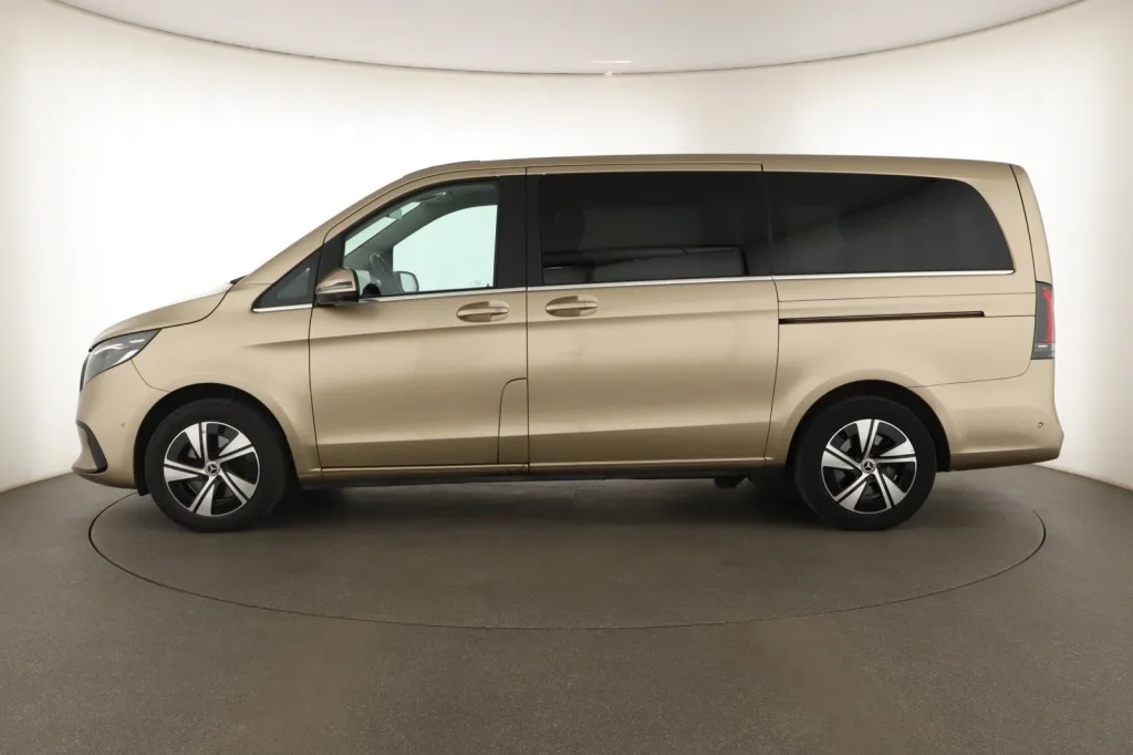 Mercedes-Benz V 220 d, Foto 8 von 27