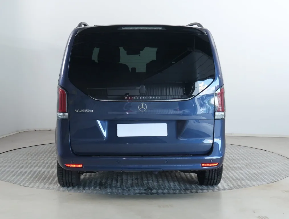 Mercedes-Benz V 250 d, Foto 9 von 26