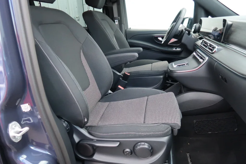 Mercedes-Benz V 250 d, Foto 11 von 26