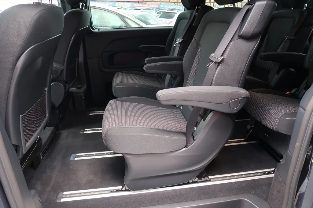 Mercedes-Benz V 250 d, Foto 13 von 26