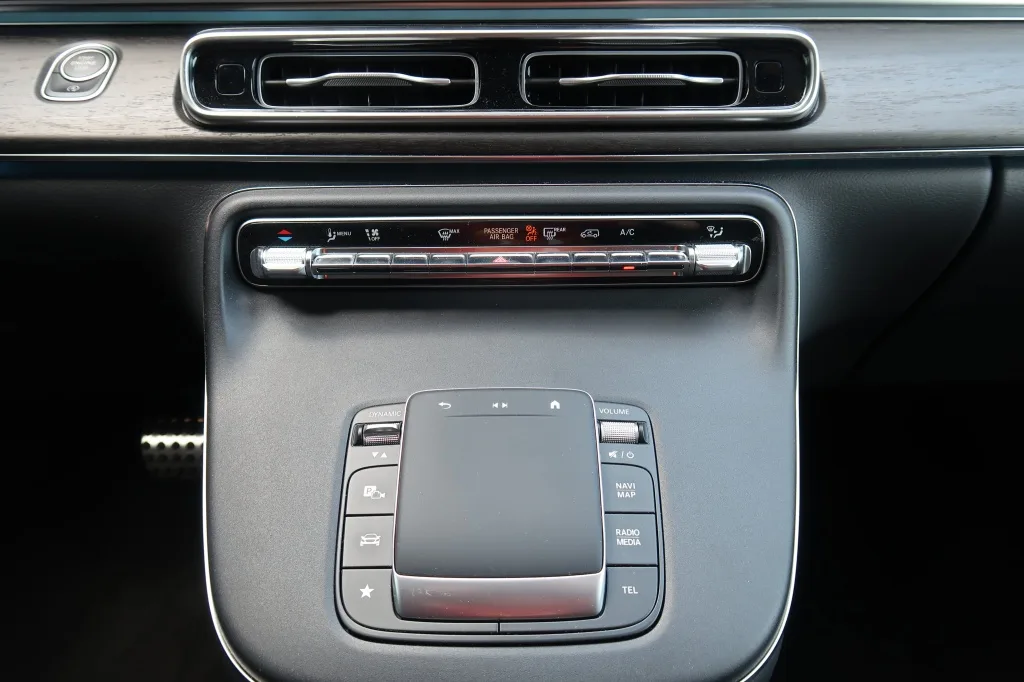 Mercedes-Benz V 250 d, Foto 15 von 26