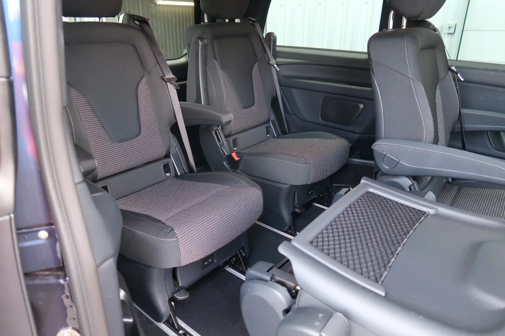 Mercedes-Benz V 250 d, Foto 25 von 26