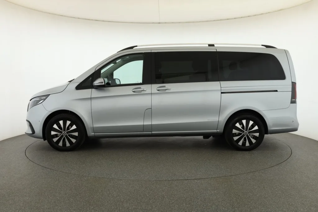 Mercedes-Benz V 220 d 4MATIC, Foto 8 von 26
