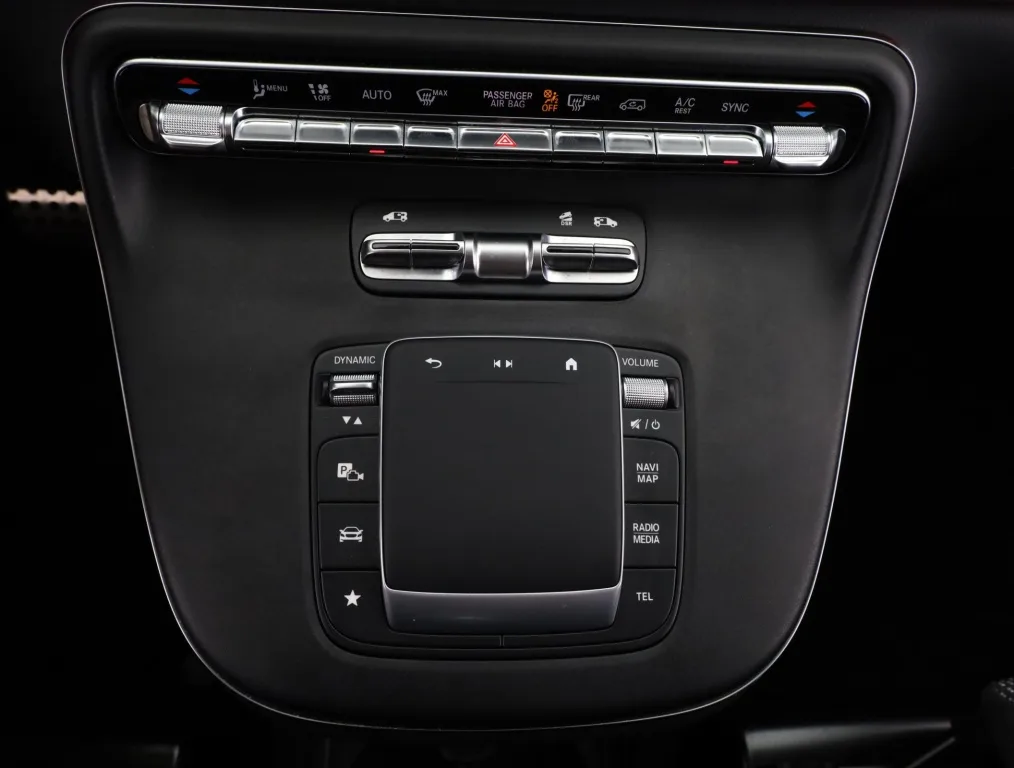 Mercedes-Benz V 220 d 4MATIC, Foto 17 von 26
