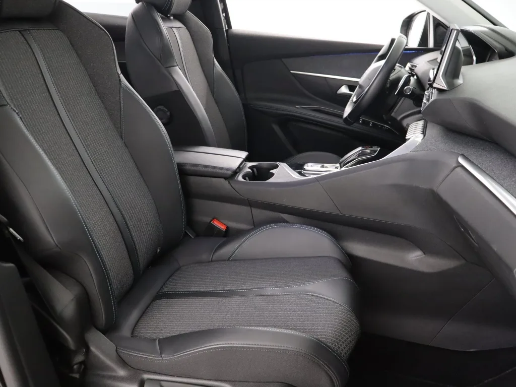Peugeot 3008 BlueHDi 130, Foto 11 von 22