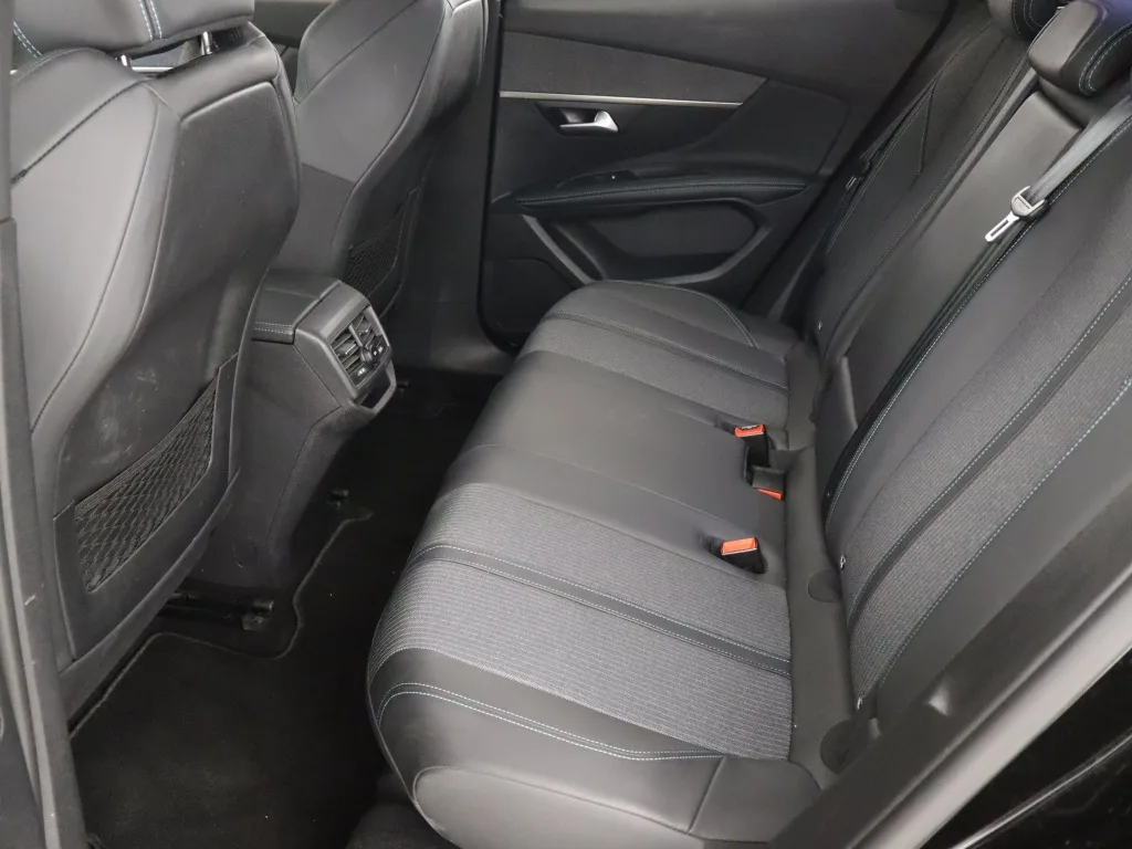 Peugeot 3008 BlueHDi 130, Foto 13 von 22