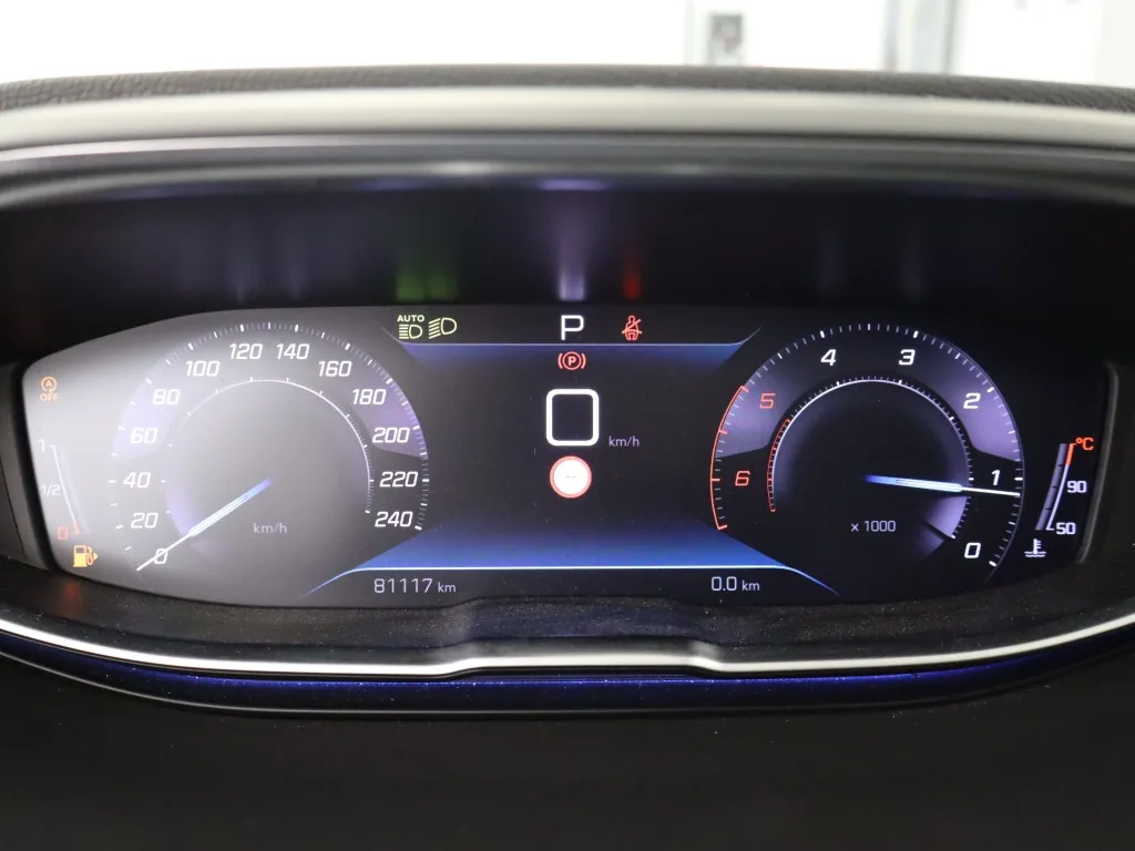 Peugeot 3008 BlueHDi 130, Foto 14 von 22