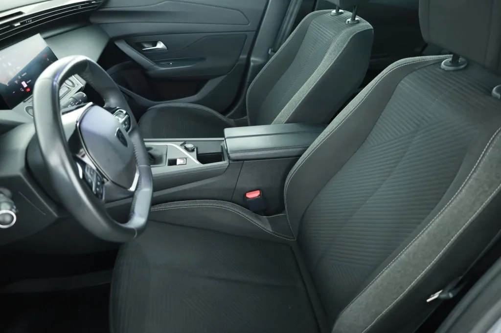 Peugeot 308 SW BlueHDi 130, Foto 3 von 25
