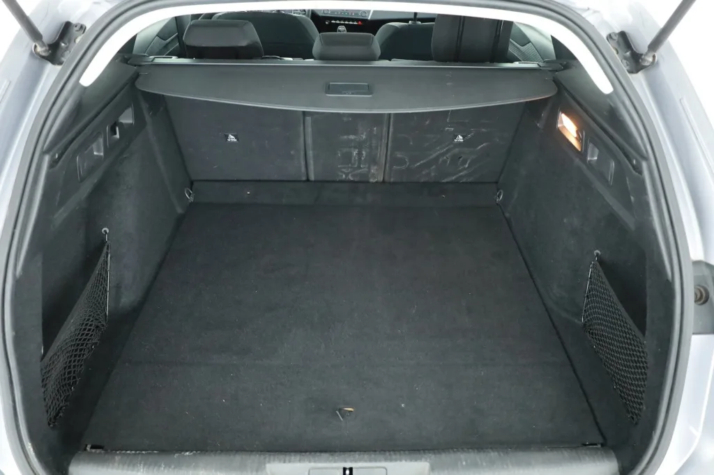 Peugeot 308 SW BlueHDi 130, Foto 24 von 25