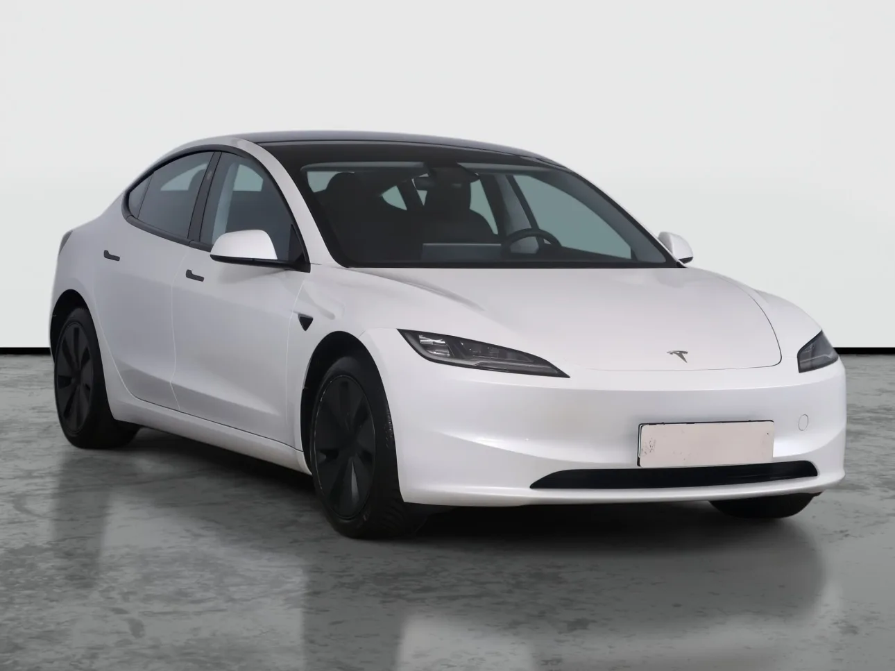 Tesla Model 3 Standard Range, Foto 1 von 28