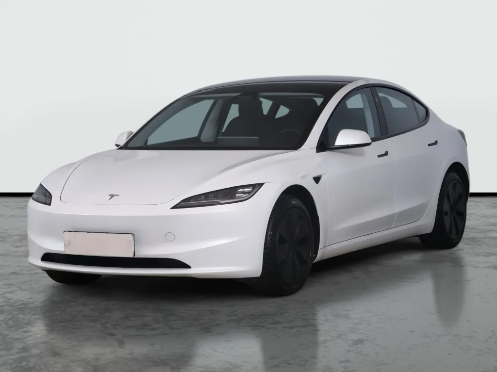 Tesla Model 3 Standard Range, Foto 7 von 28