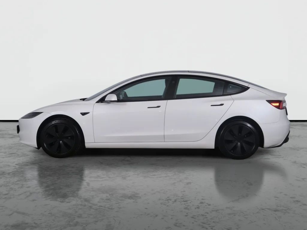 Tesla Model 3 Standard Range, Foto 8 von 28