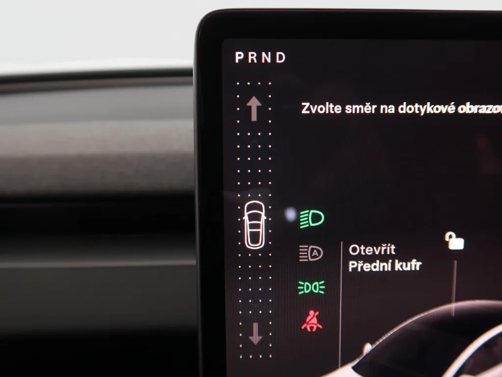 Tesla Model 3 Standard Range, Foto 16 von 28