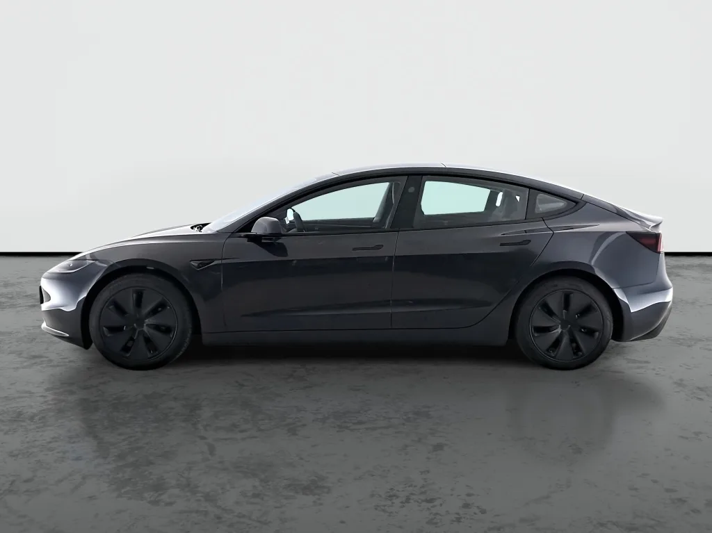 Tesla Model 3 Standard Range, Foto 8 von 35