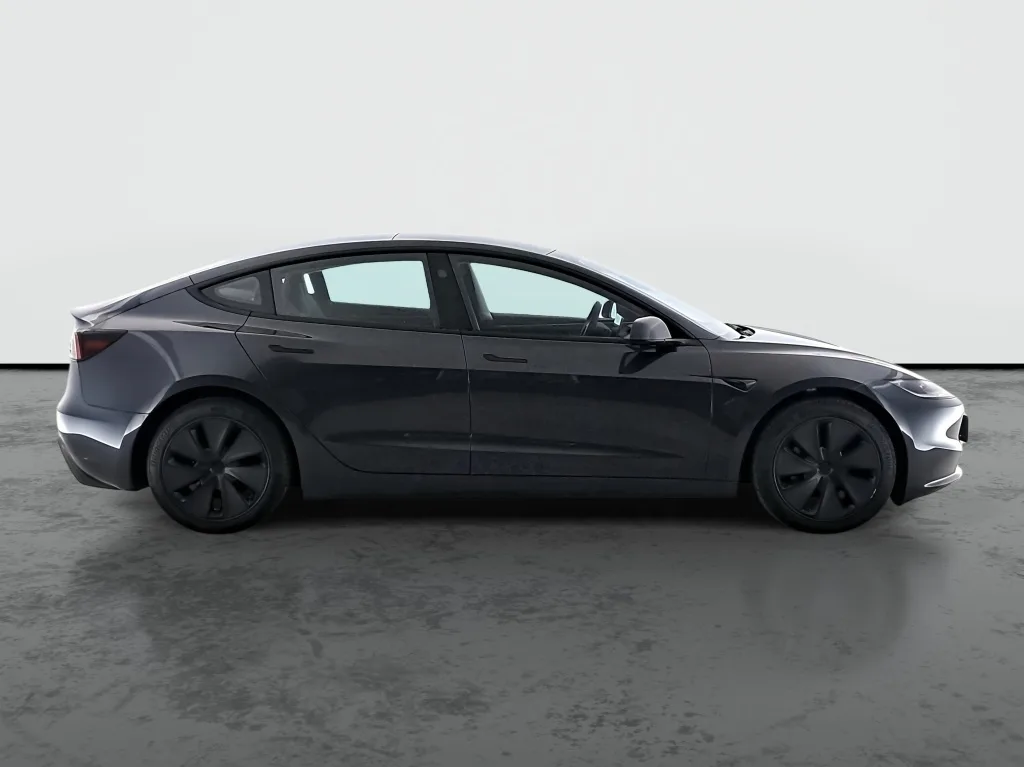 Tesla Model 3 Standard Range, Foto 10 von 35