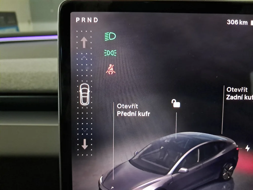 Tesla Model 3 Standard Range, Foto 16 von 35