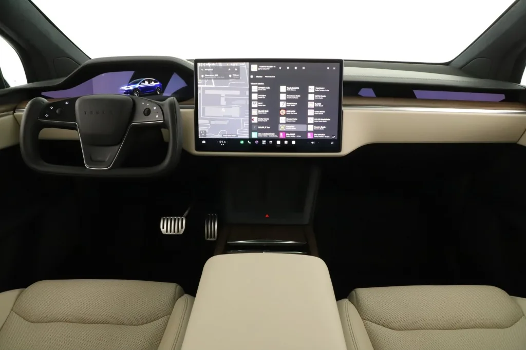 Tesla Model X Dual Motor, Foto 2 von 33