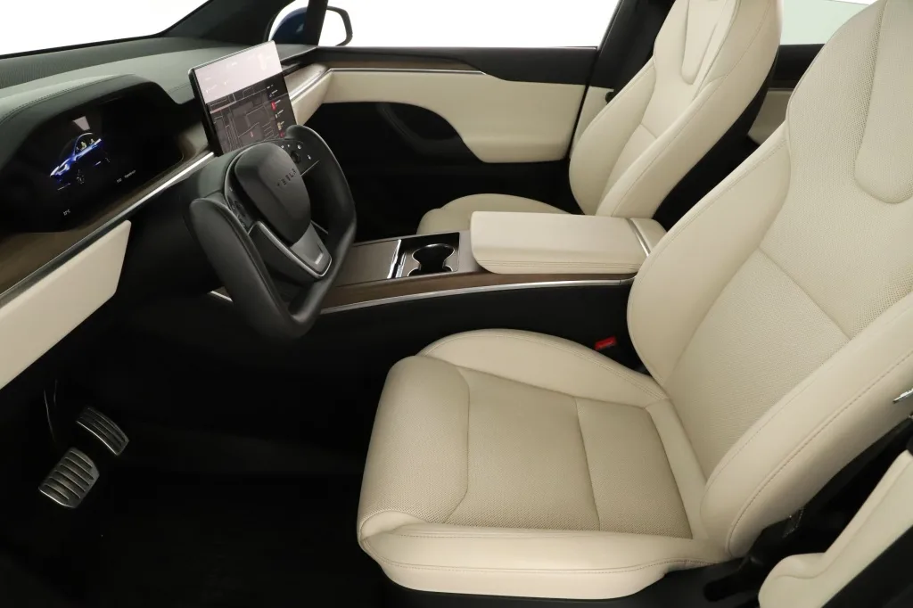 Tesla Model X Dual Motor, Foto 3 von 33