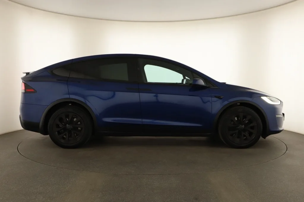 Tesla Model X Dual Motor, Foto 10 von 33