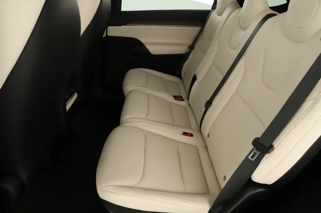 Tesla Model X Dual Motor, Foto 13 von 33