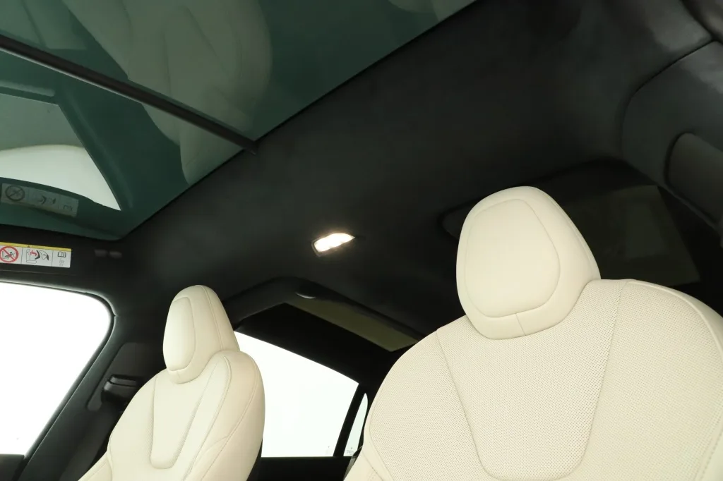 Tesla Model X Dual Motor, Foto 18 von 33