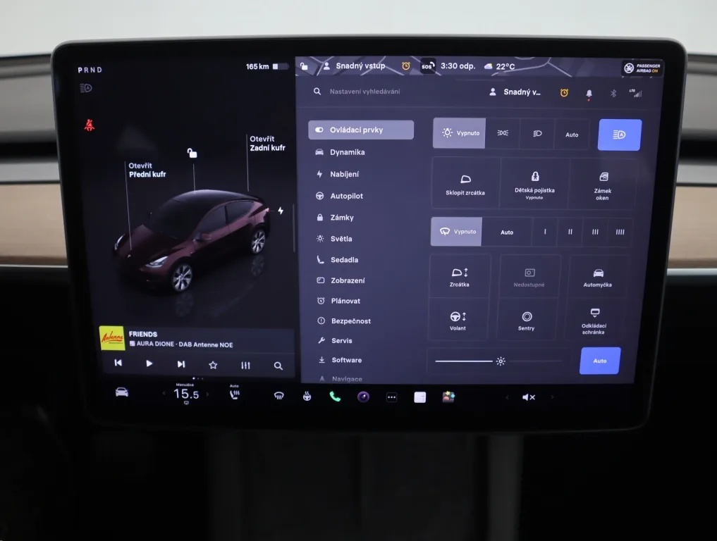 Tesla Model Y Long Range AWD, Foto 27 von 29