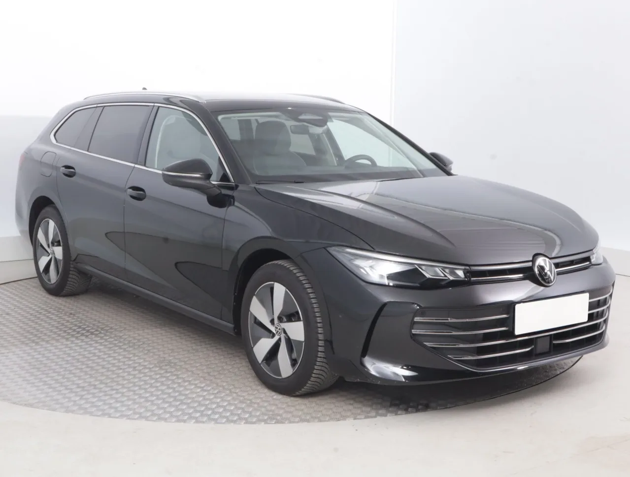 Volkswagen Passat 1.5 eTSI, Foto 1 von 21