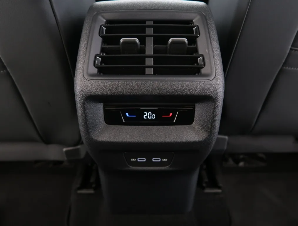 Volkswagen Tiguan 1.5 eTSI, Foto 31 von 34