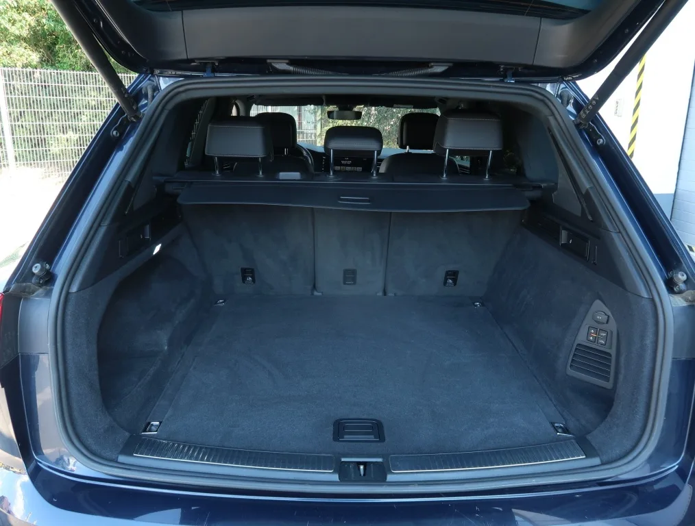 Volkswagen Touareg 3.0 TDI 4MOTION, Foto 17 von 32