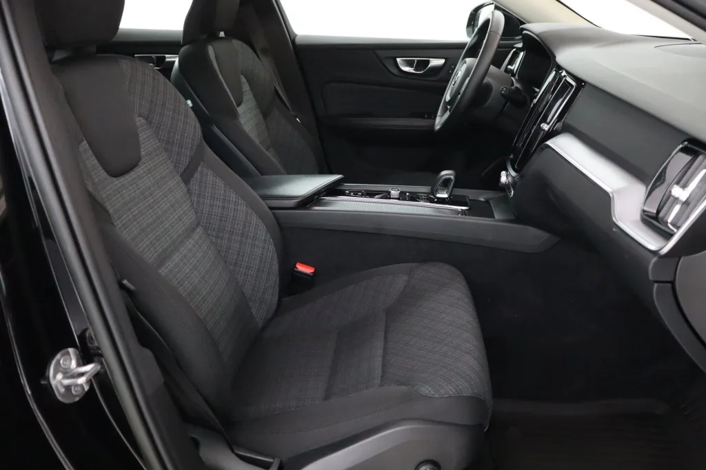 Volvo V60 B3, Foto 11 von 21