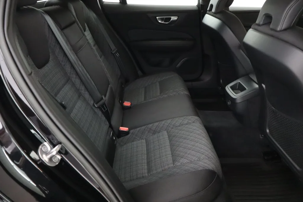 Volvo V60 B3, Foto 12 von 21