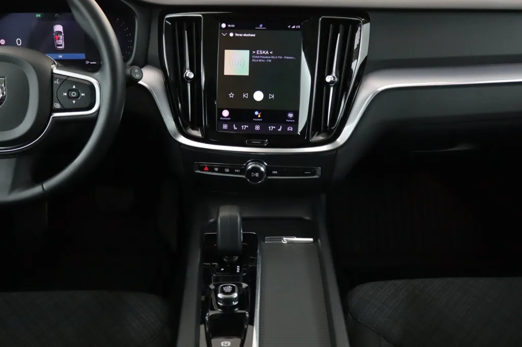 Volvo V60 B3, Foto 15 von 21