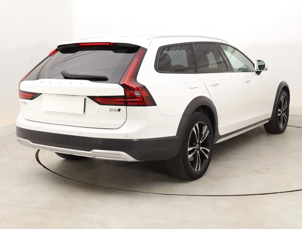 Volvo V90 Cross Country B5 AWD, Foto 5 von 19