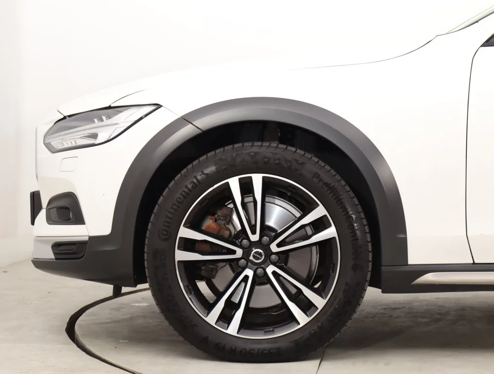 Volvo V90 Cross Country B5 AWD, Foto 18 von 19