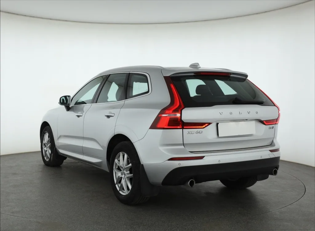 Volvo XC60 B5 AWD, Foto 4 von 26