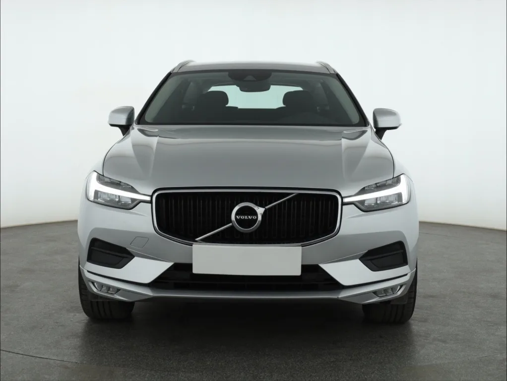 Volvo XC60 B5 AWD, Foto 6 von 26