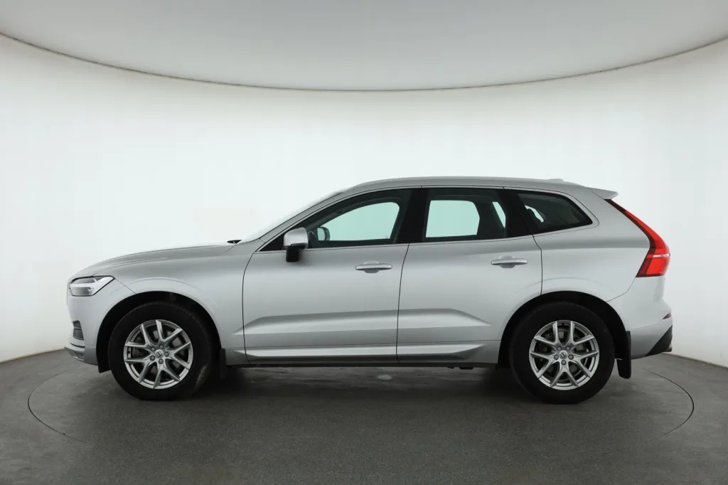Volvo XC60 B5 AWD, Foto 8 von 26