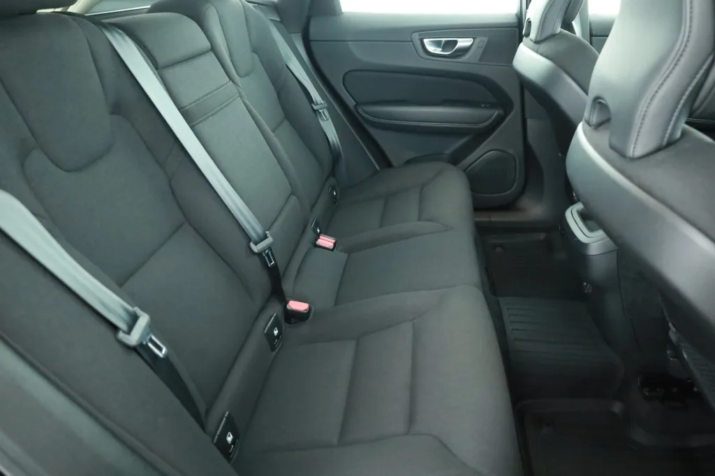 Volvo XC60 B5 AWD, Foto 12 von 26