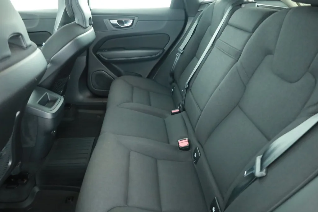 Volvo XC60 B5 AWD, Foto 13 von 26