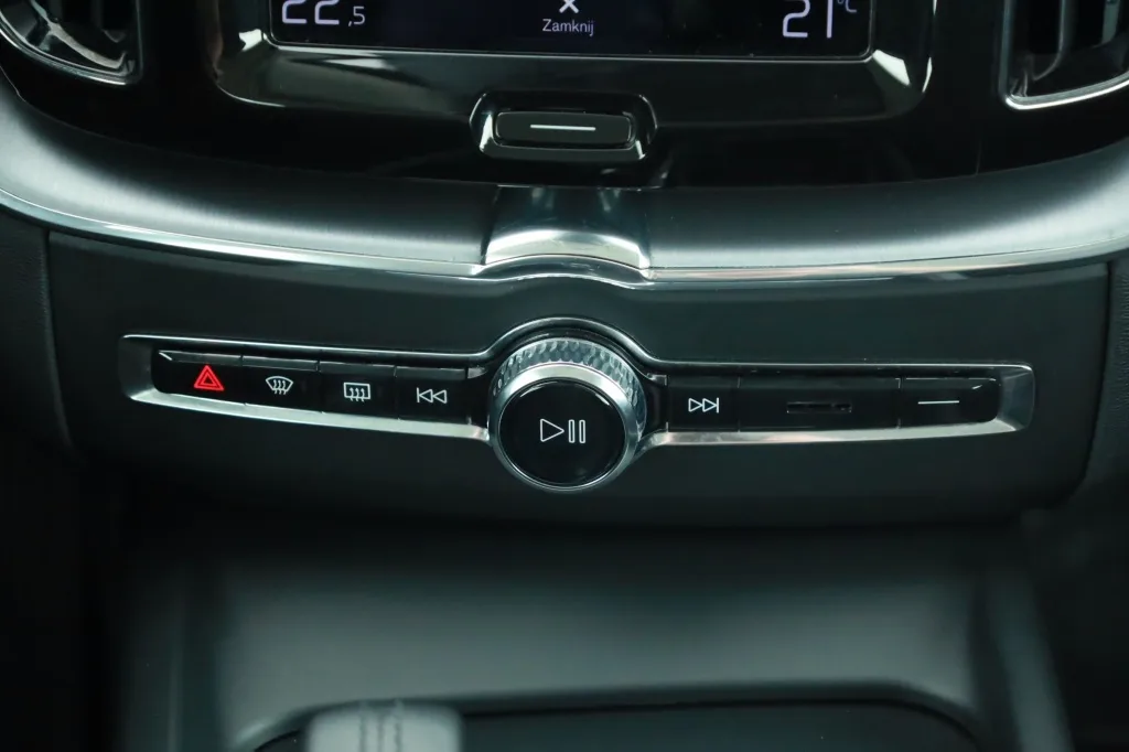 Volvo XC60 B5 AWD, Foto 19 von 26