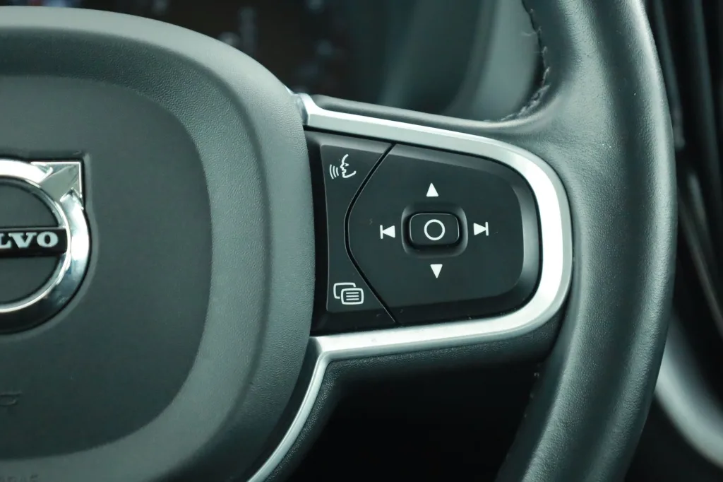 Volvo XC60 B5 AWD, Foto 22 von 26