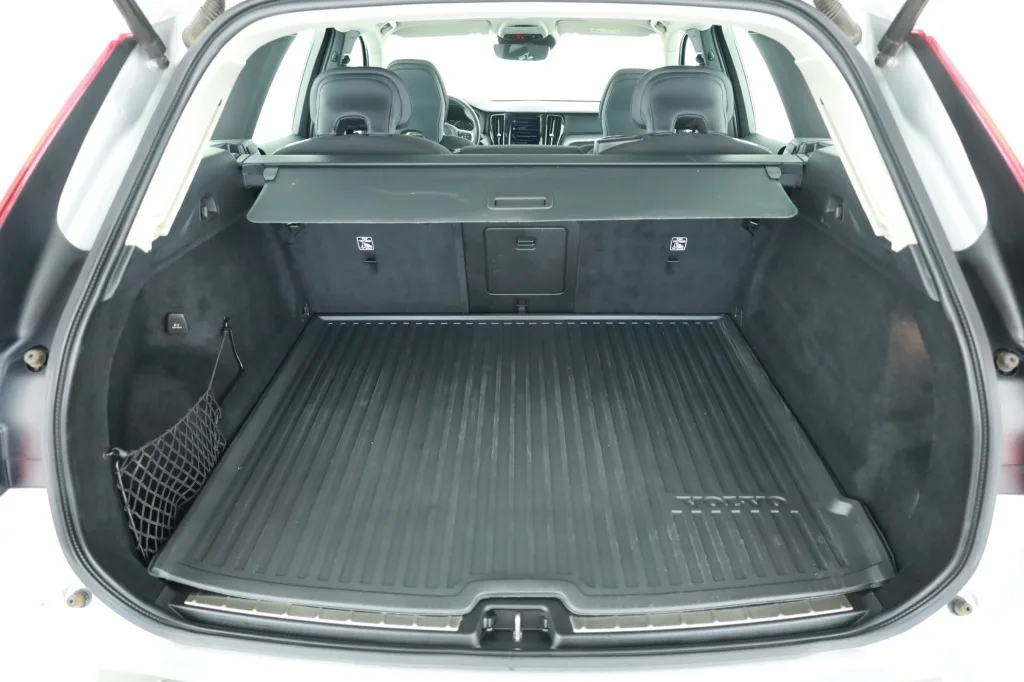 Volvo XC60 B5 AWD, Foto 25 von 26